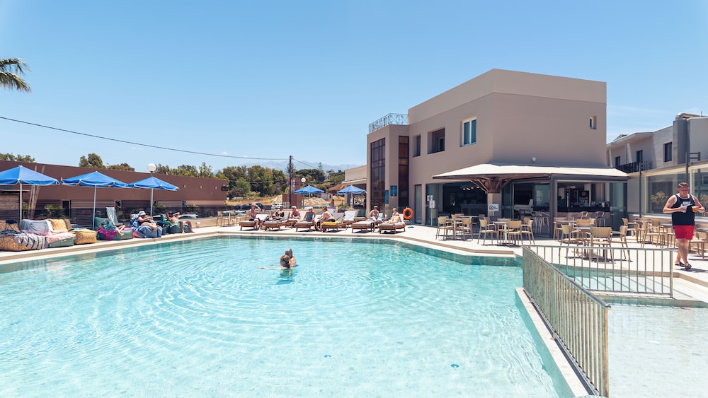 Chrispy Beach Resort - zdjęcie 3