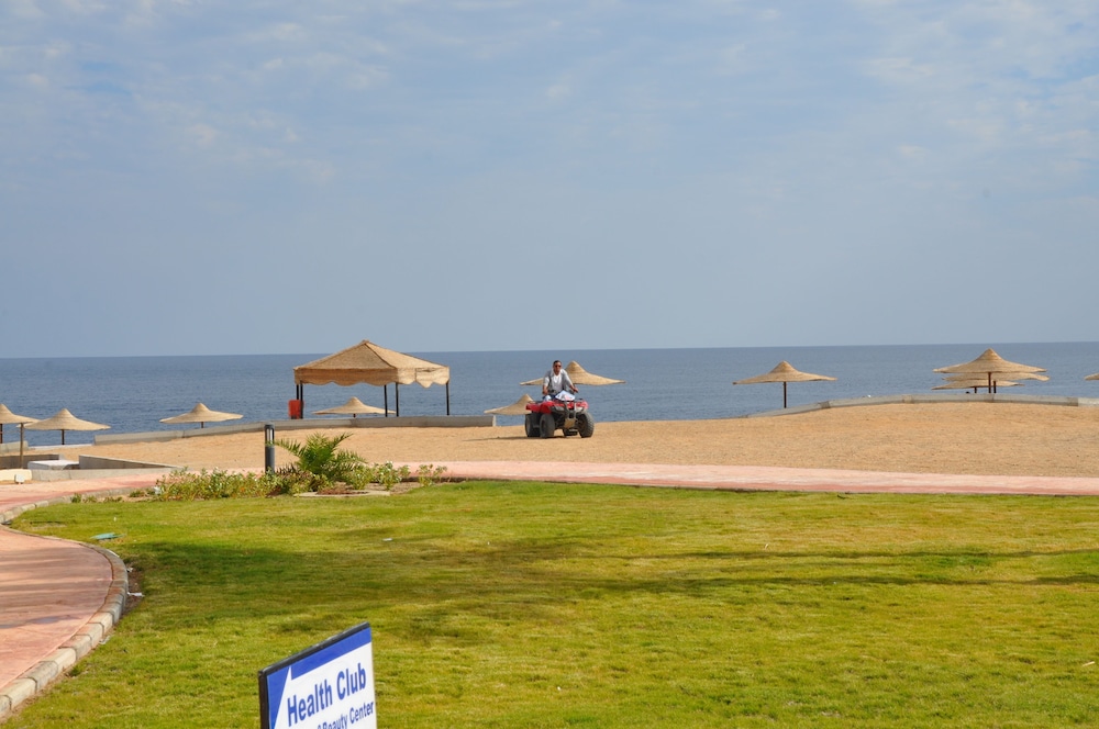 Life Resort Coral Hills - All inclusive — Beach in El Quseir, Red Sea
