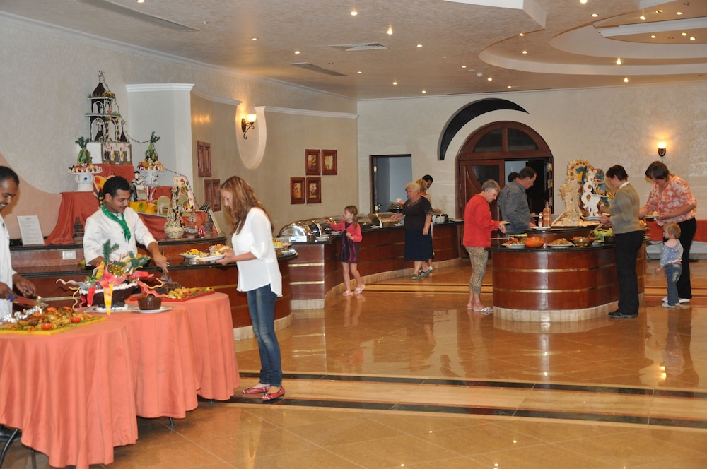 Life Resort Coral Hills - All inclusive — Restaurant & bars in El Quseir, Red Sea