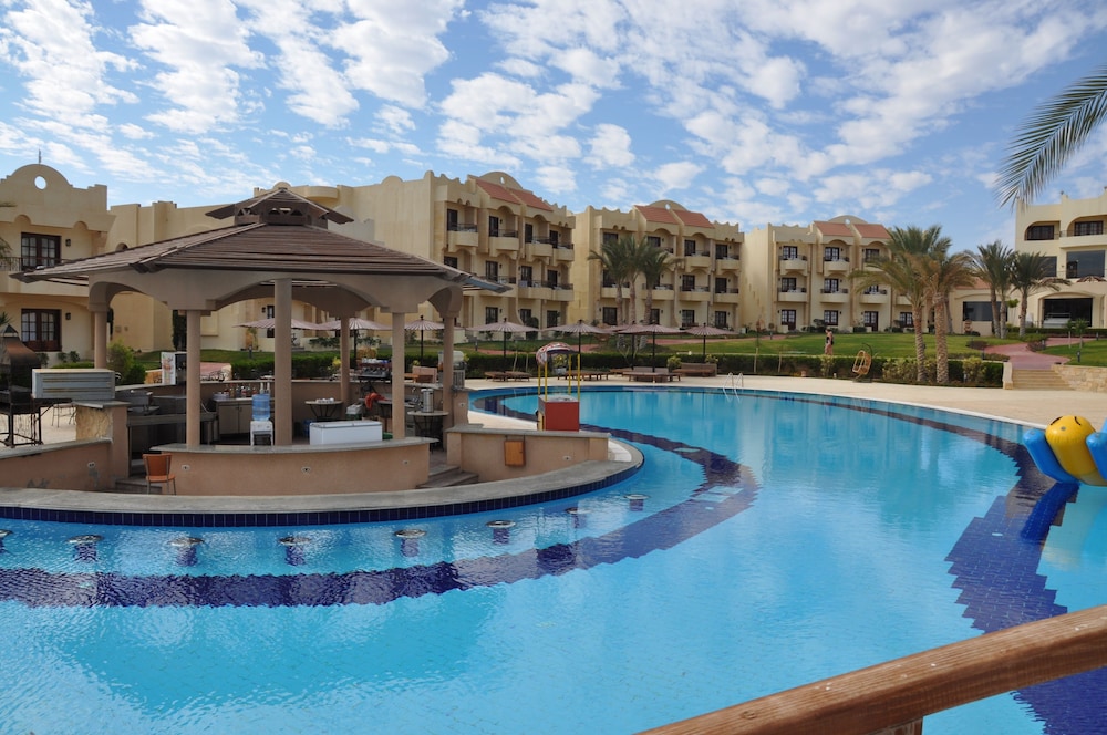 Life Resort Coral Hills - All inclusive — Swimming pool in El Quseir, Red Sea