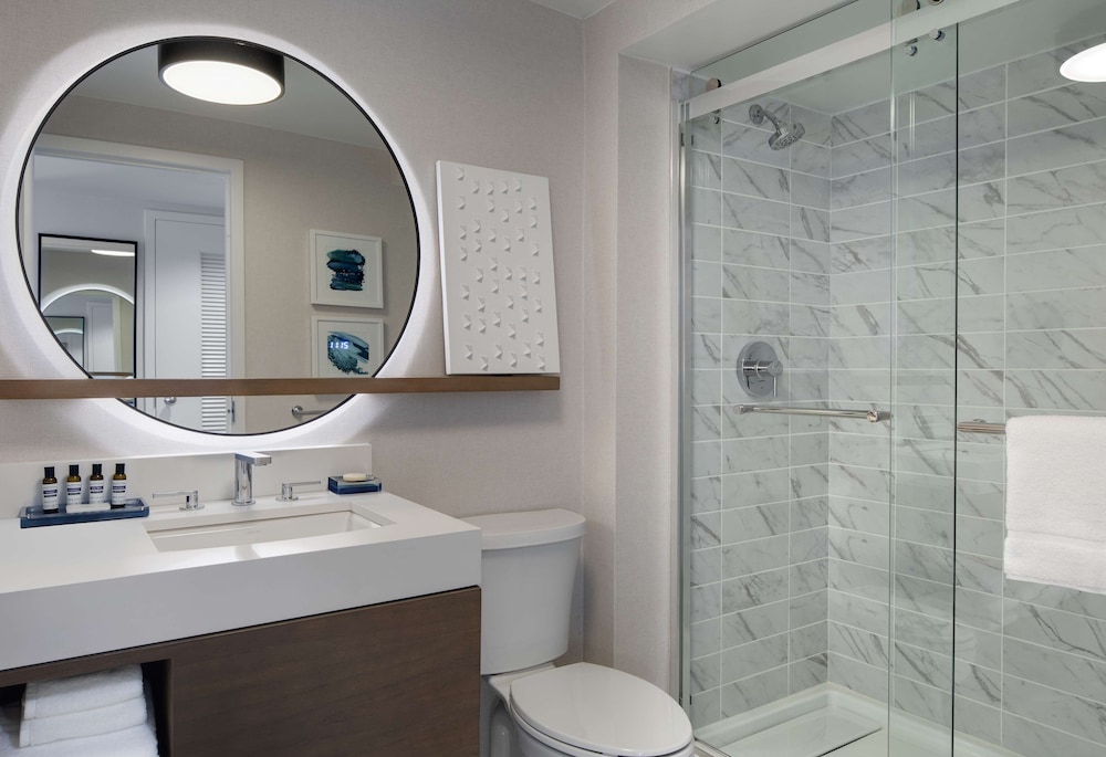 Hyatt Regency Boston Harbor — Hotel rooms in Boston, Massachusetts