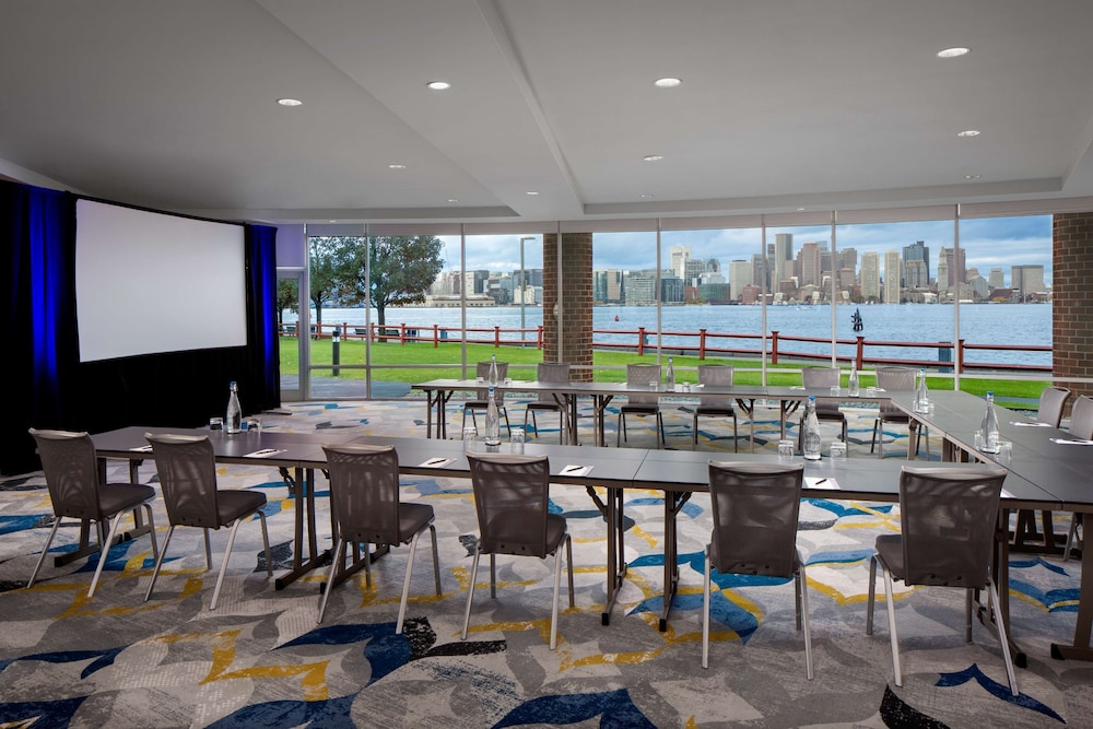 Hyatt Regency Boston Harbor — Hotel building in Boston, Massachusetts