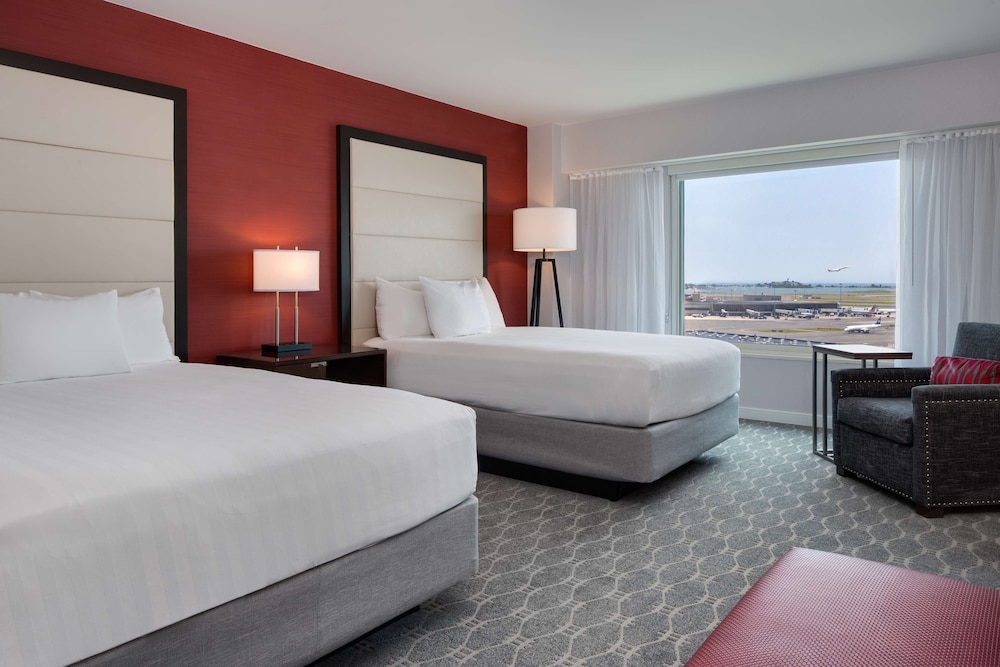 Hyatt Regency Boston Harbor — Hotel rooms in Boston, Massachusetts