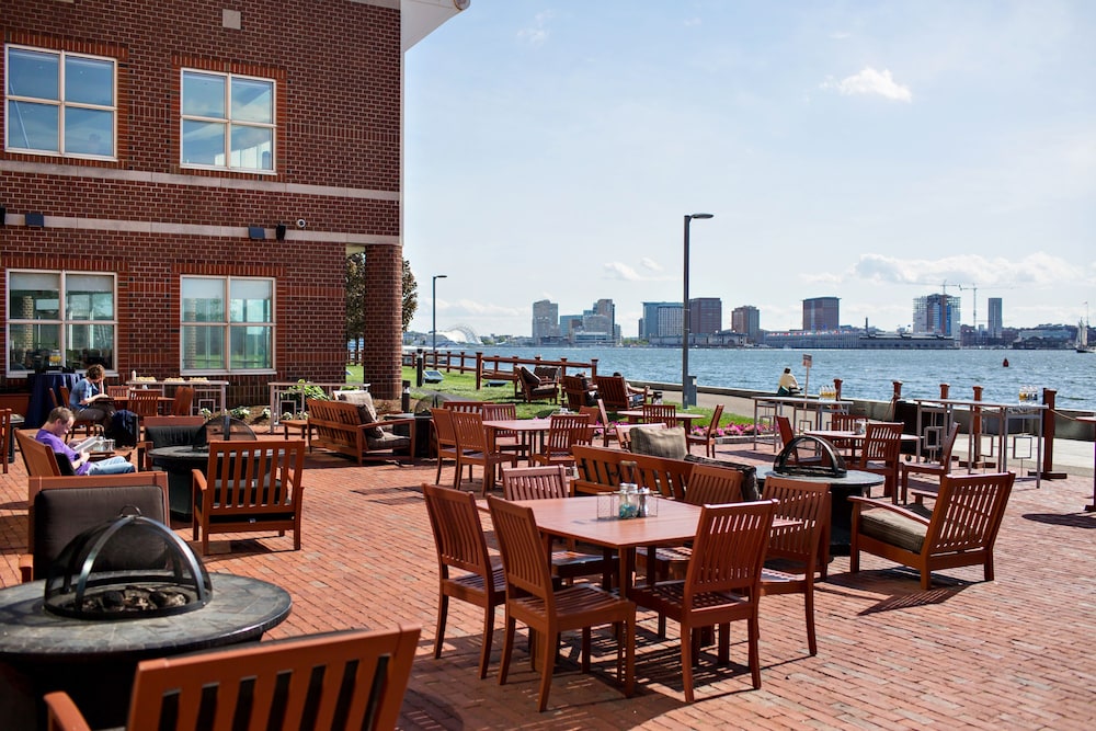 Hyatt Regency Boston Harbor — Restaurant & bars in Boston, Massachusetts