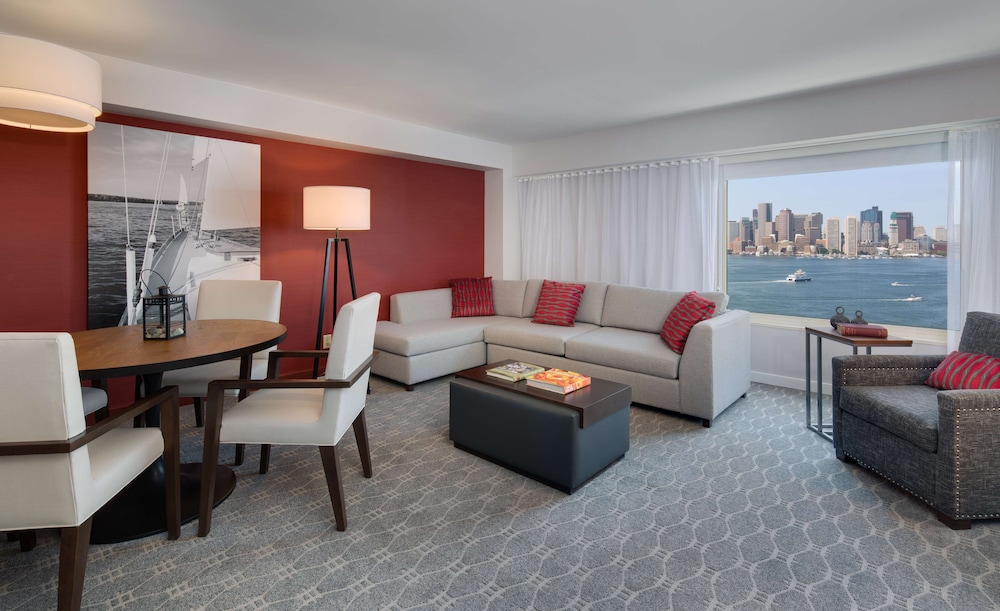Hyatt Regency Boston Harbor — Hotel rooms in Boston, Massachusetts