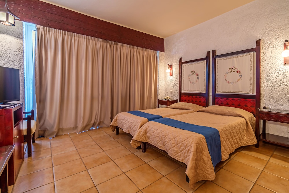 Lefkoniko Beach — Hotel rooms in Rethymnon
