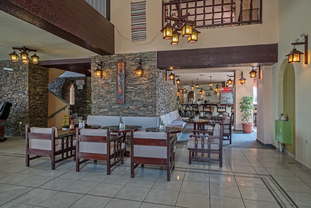 Lefkoniko Beach — Restaurant & bars in Rethymnon