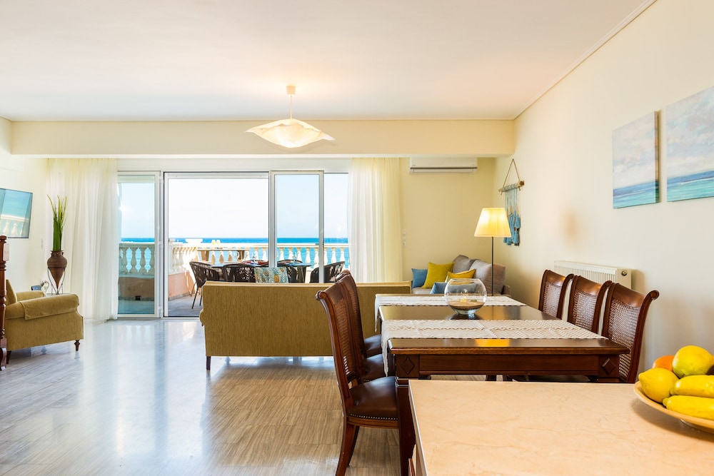 Birais Beach Studios — Rooms in Rethymnon