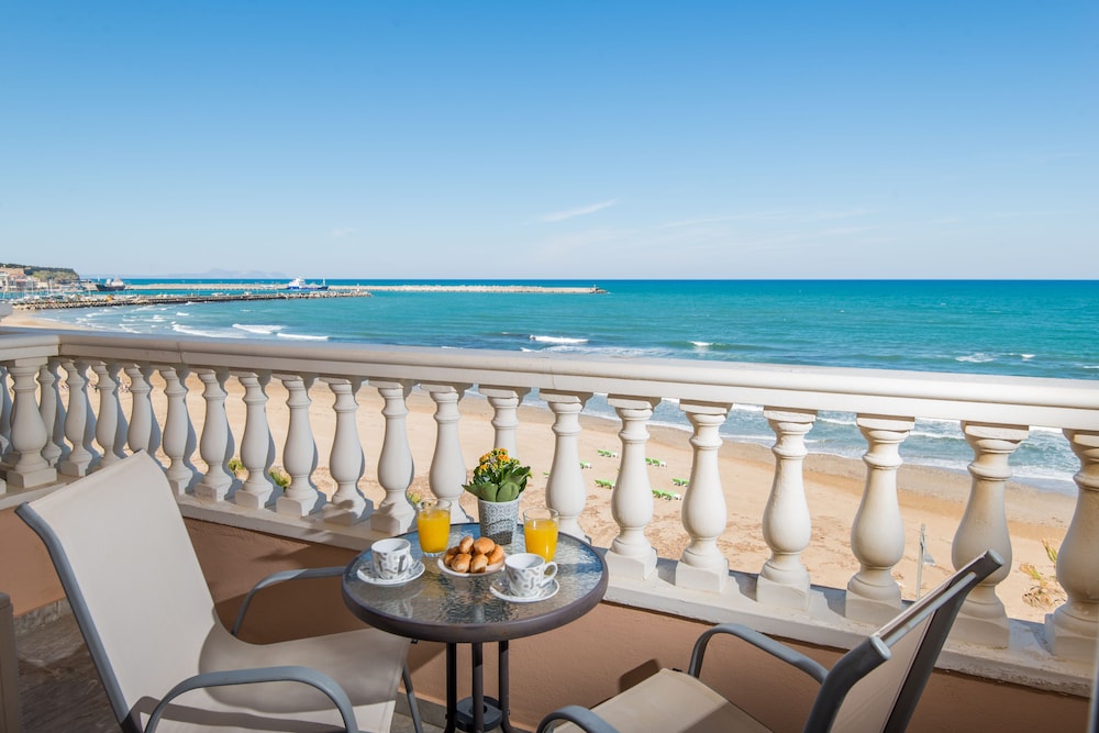 Birais Beach Studios — Main photo in Rethymnon