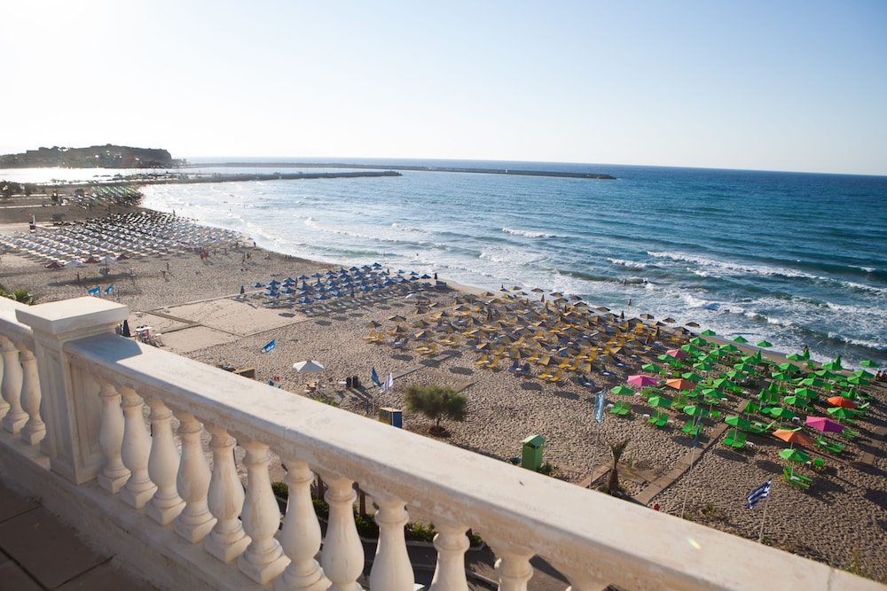 Birais Beach Studios — View in Rethymnon