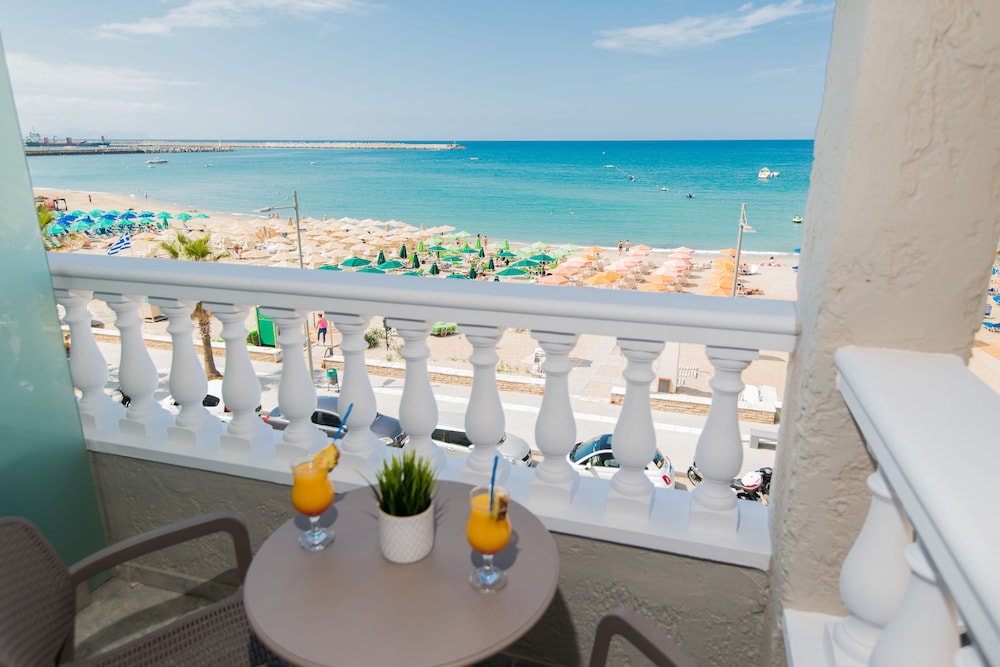 Birais Beach Studios — View in Rethymnon