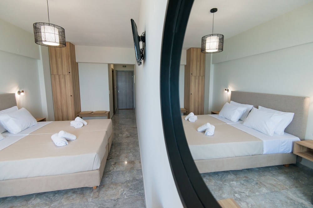 Birais Beach Studios — Rooms in Rethymnon