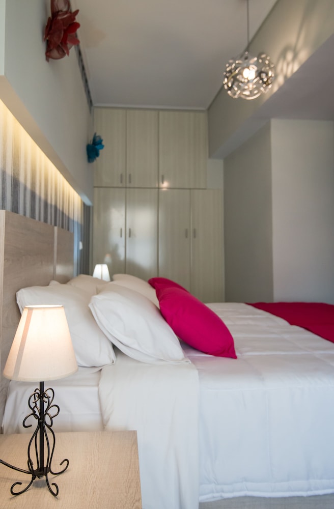 Birais Beach Studios — Rooms in Rethymnon