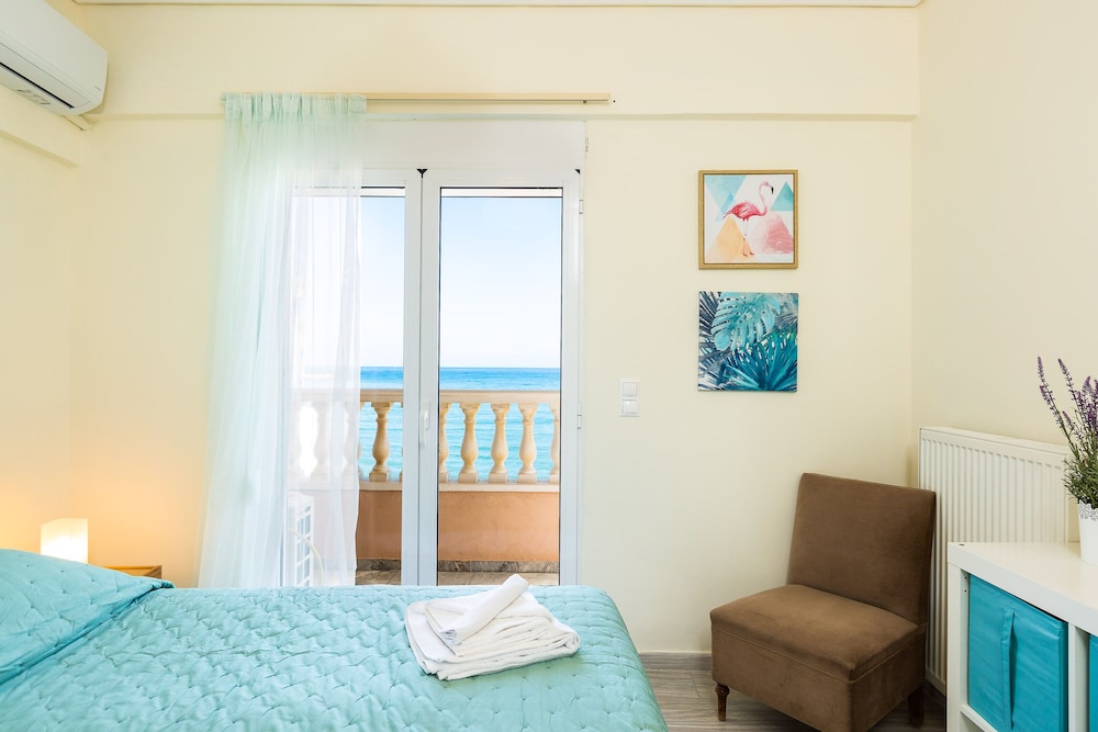 Birais Beach Studios — Rooms in Rethymnon