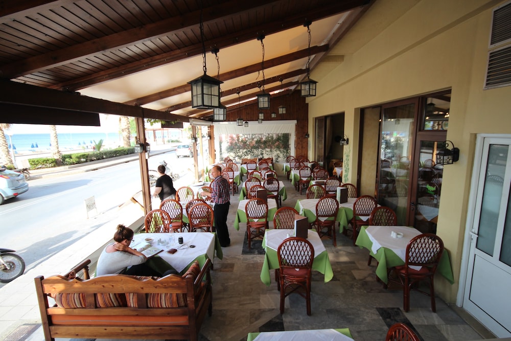 Birais Beach Studios — Restaurant in Rethymnon