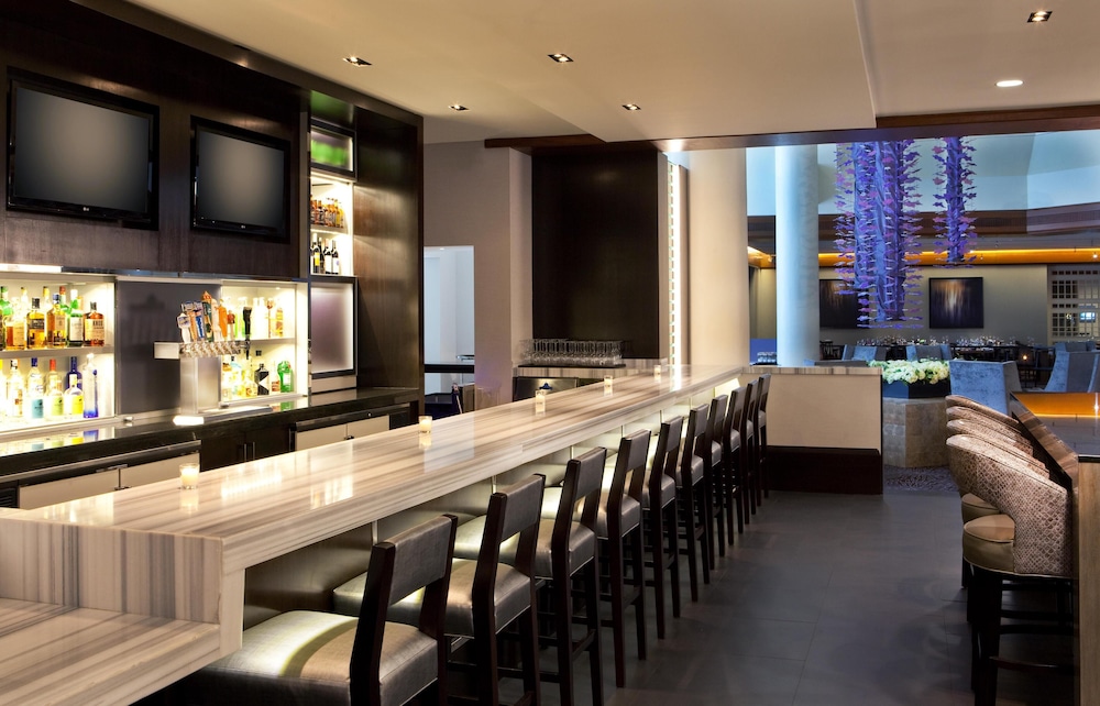 Hyatt Regency Boston — Restaurant & bars in Boston, Massachusetts