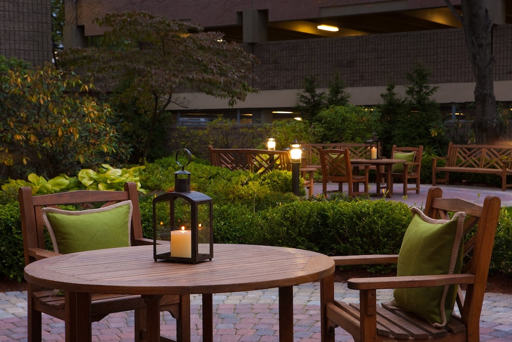 Hyatt Regency Boston/Cambridge — Restaurant & bars in Cambridge, Massachusetts