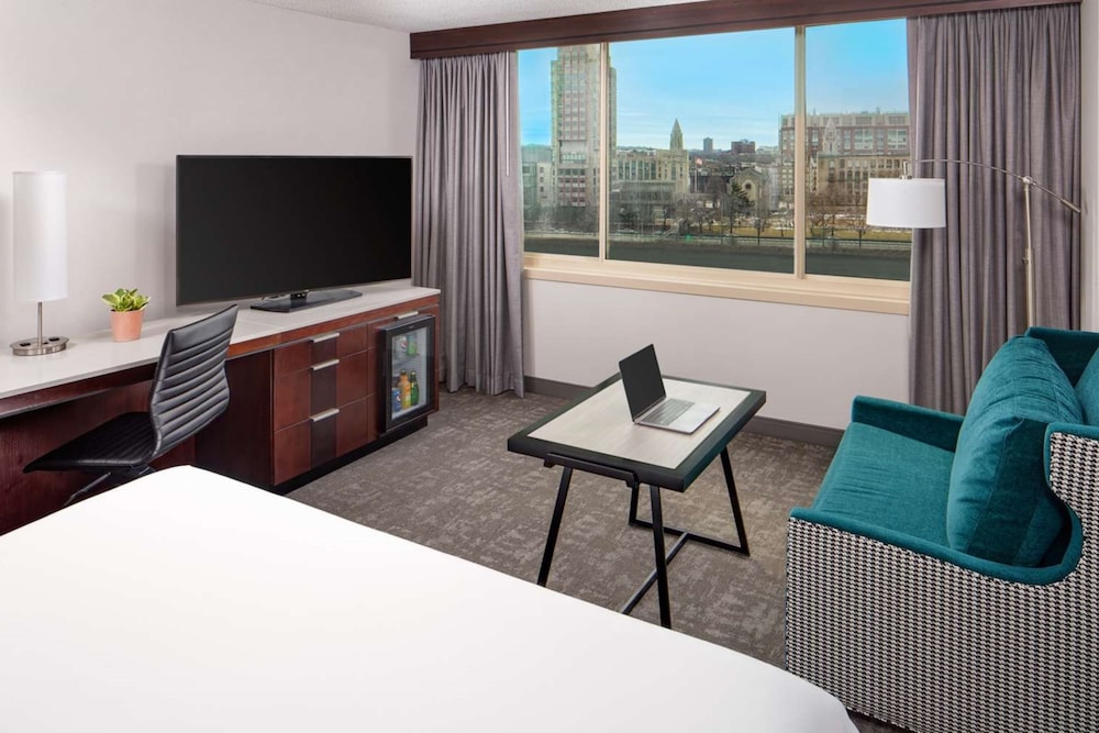 Hyatt Regency Boston/Cambridge — Hotel rooms in Cambridge, Massachusetts