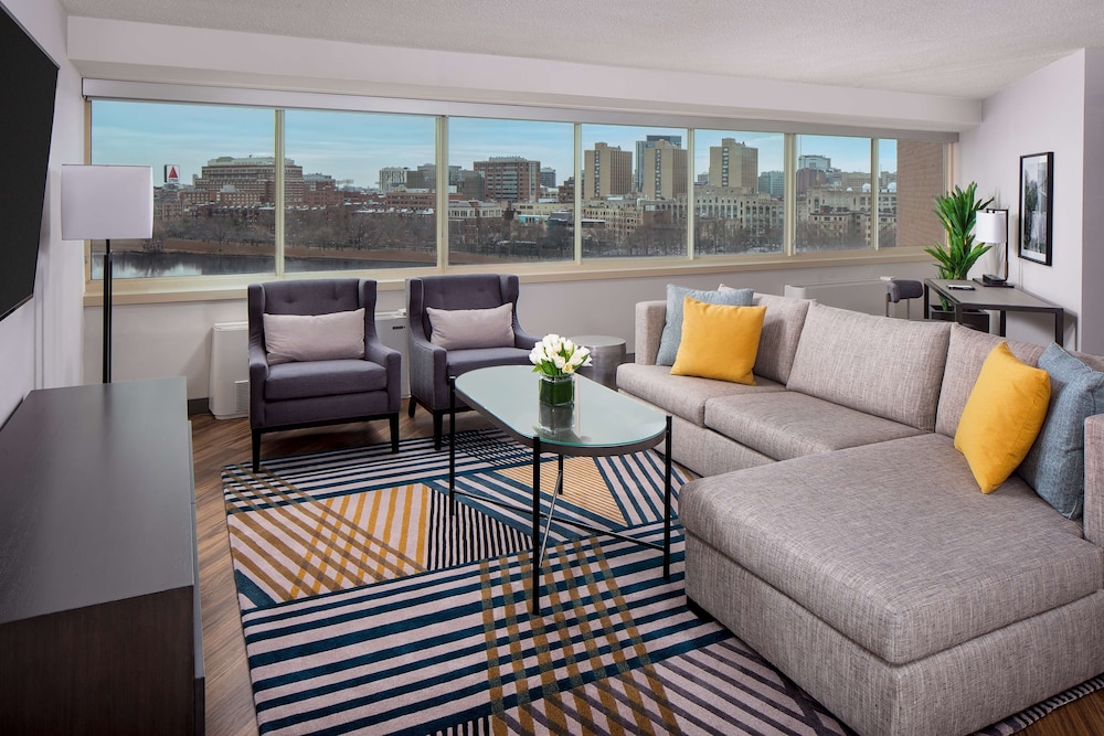 Hyatt Regency Boston/Cambridge — Hotel rooms in Cambridge, Massachusetts