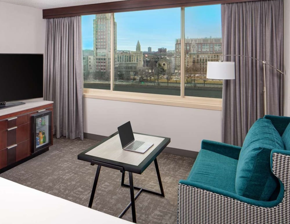 Hyatt Regency Boston/Cambridge — Hotel rooms in Cambridge, Massachusetts