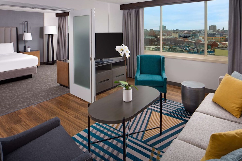 Hyatt Regency Boston/Cambridge — Hotel rooms in Cambridge, Massachusetts