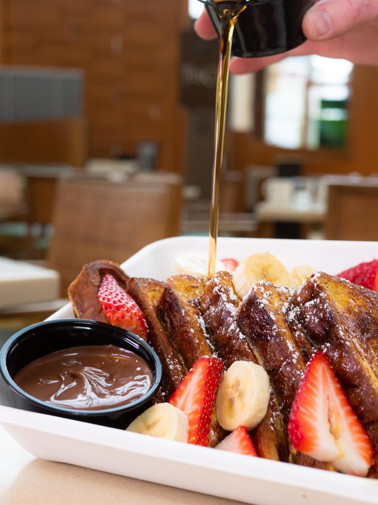 Hyatt Regency Orange County — Restaurant & bars in Garden Grove, California