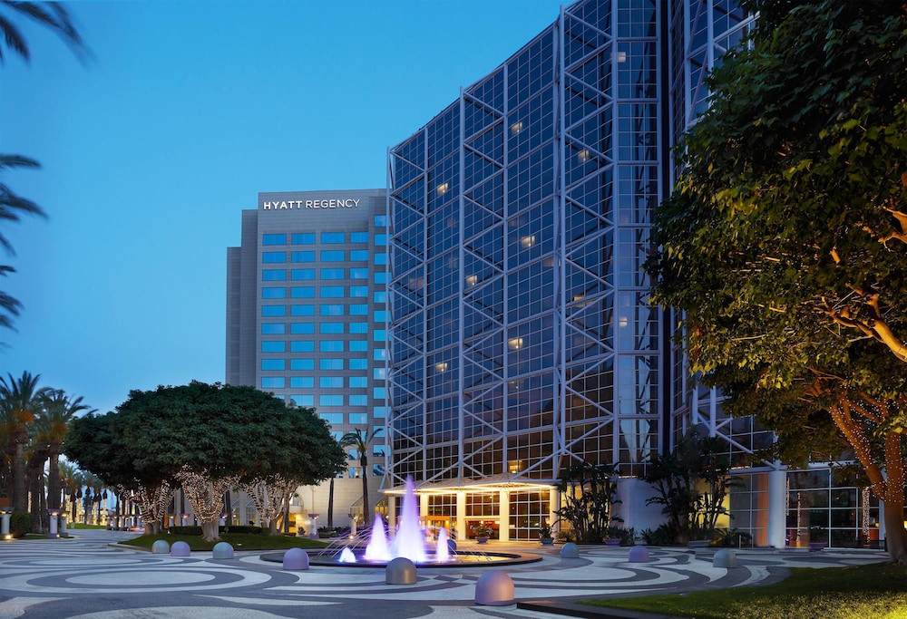 Hyatt Regency Orange County — Hotel building in Garden Grove, California