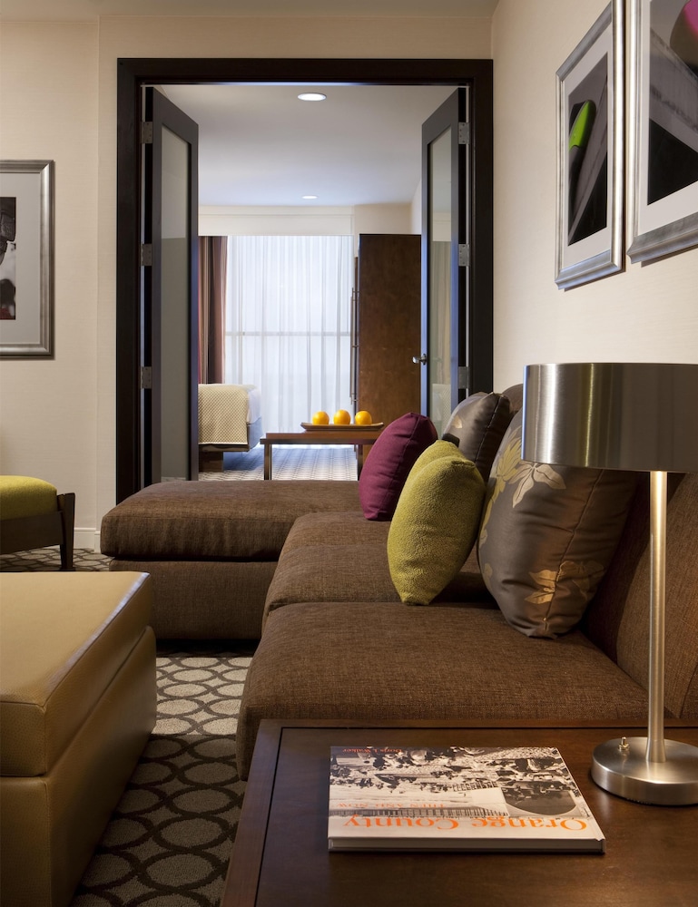 Hyatt Regency Orange County — Hotel rooms in Garden Grove, California