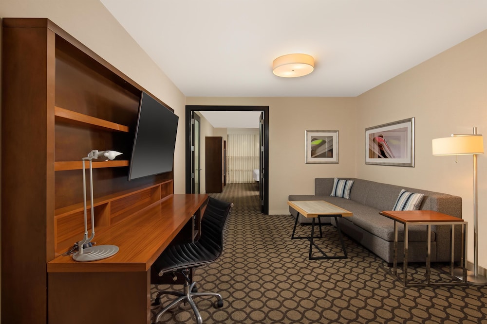 Hyatt Regency Orange County — Hotel rooms in Garden Grove, California