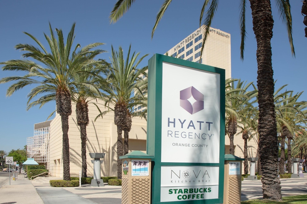 Hyatt Regency Orange County — Hotel building in Garden Grove, California