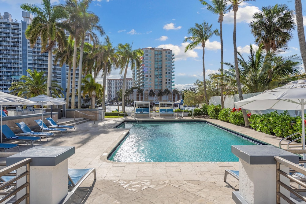 GALLERYone- A DoubleTree Suites by Hilton Hotel — Swimming pool in Fort Lauderdale, Florida