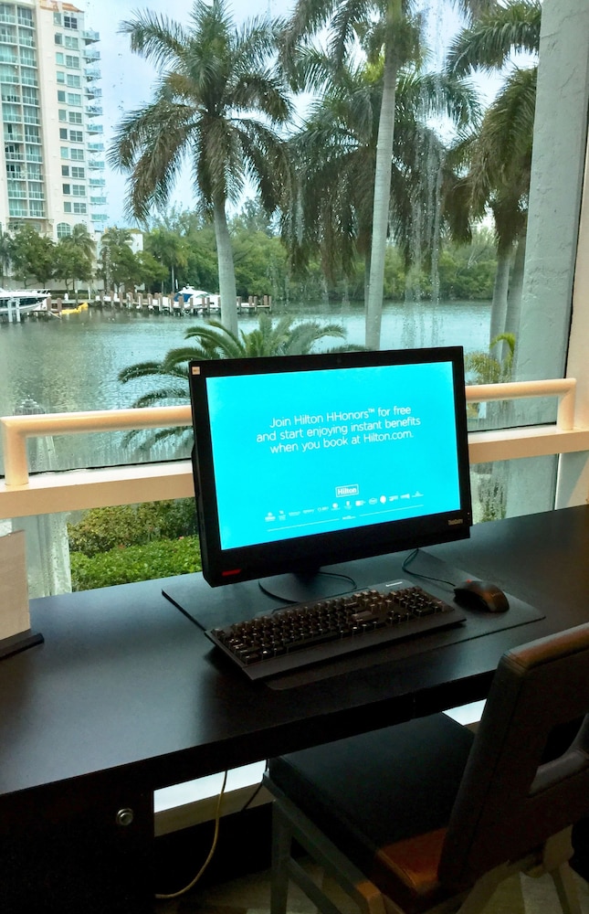 GALLERYone- A DoubleTree Suites by Hilton Hotel — Hotel building in Fort Lauderdale, Florida