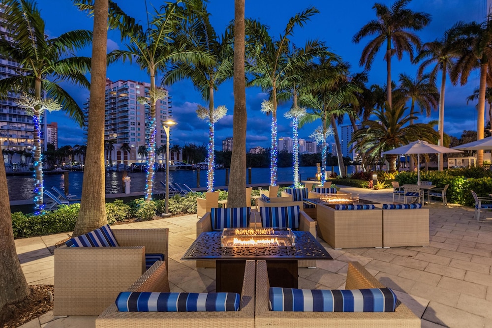 GALLERYone- A DoubleTree Suites by Hilton Hotel — Restaurant & bars in Fort Lauderdale, Florida