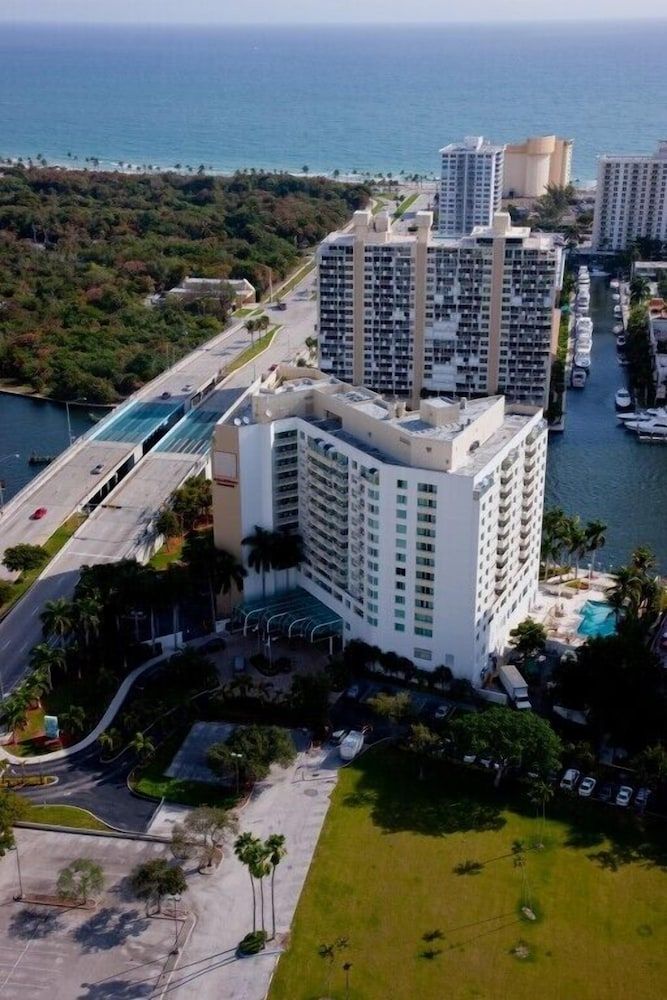 GALLERYone- A DoubleTree Suites by Hilton Hotel image