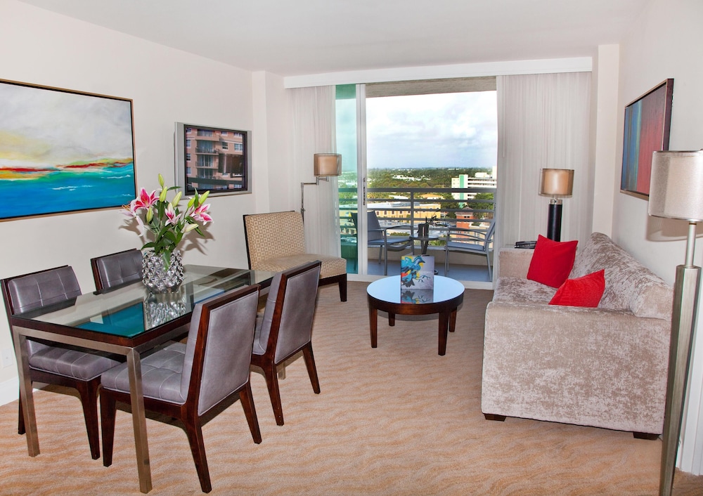 GALLERYone- A DoubleTree Suites by Hilton Hotel — Hotel rooms in Fort Lauderdale, Florida