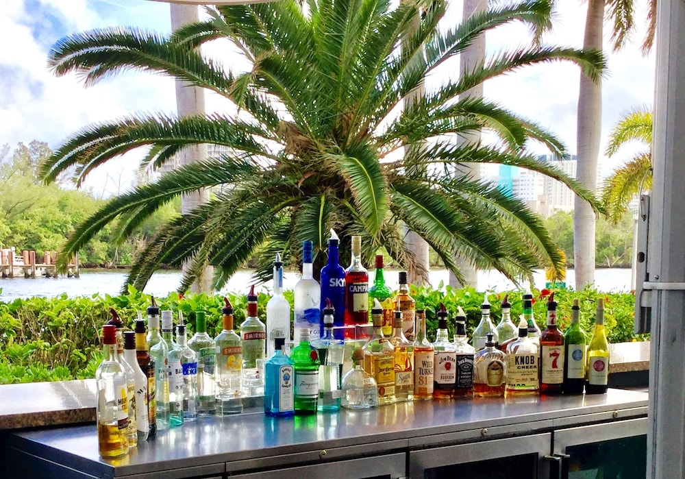 GALLERYone- A DoubleTree Suites by Hilton Hotel — Restaurant & bars in Fort Lauderdale, Florida