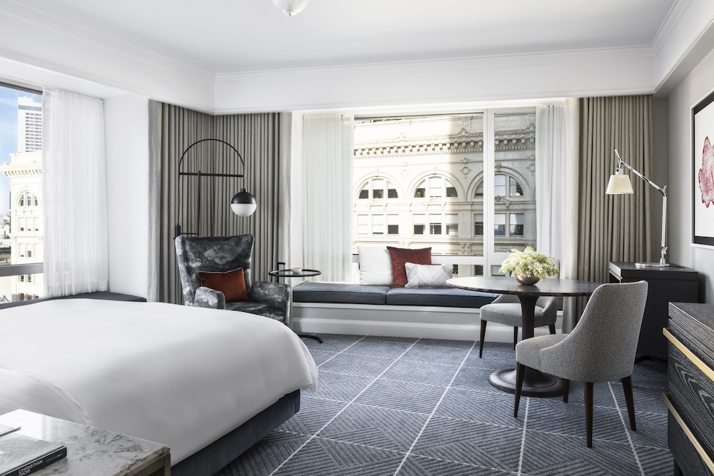Four Seasons Hotel San Francisco — Hotel rooms in San Francisco, California