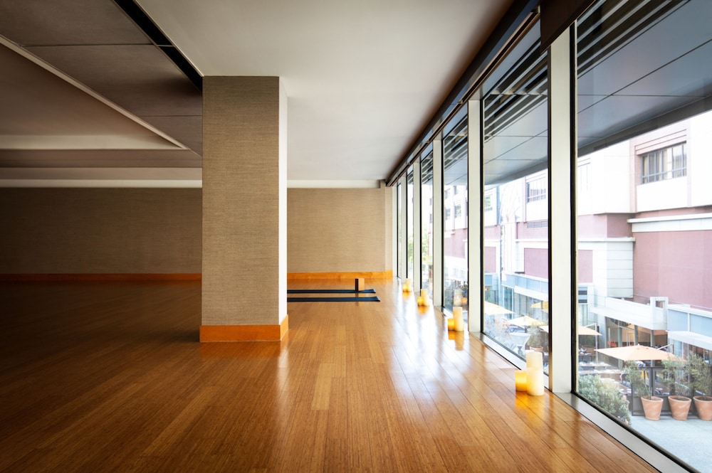 Four Seasons Hotel San Francisco — Hotel building in San Francisco, California
