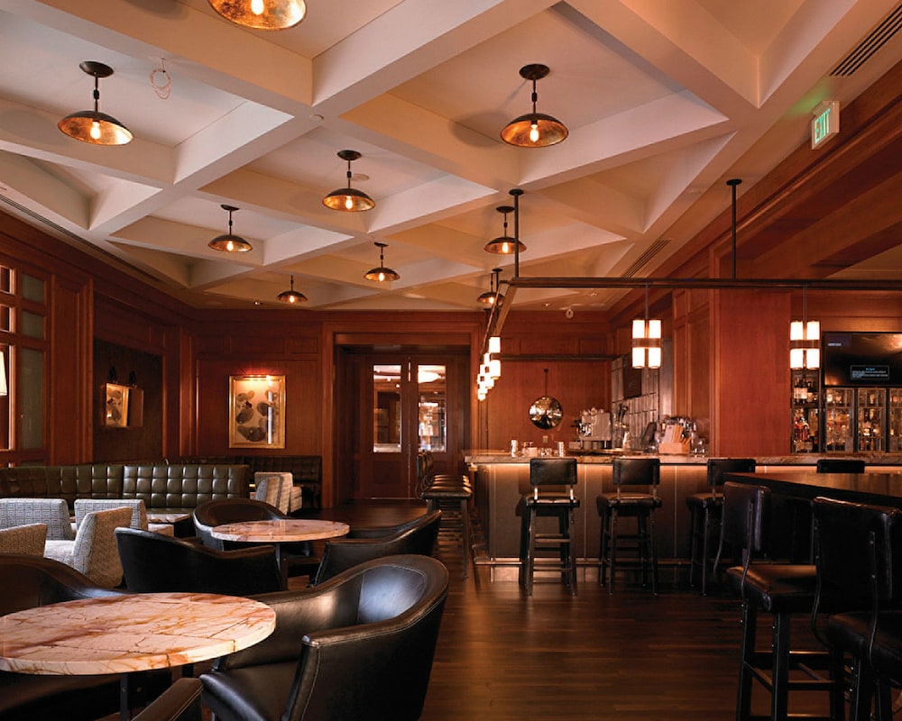 Four Seasons Hotel San Francisco — Restaurant & bars in San Francisco, California