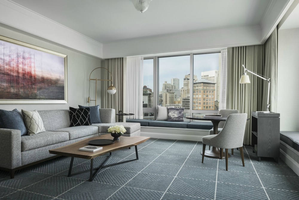 Four Seasons Hotel San Francisco — Hotel rooms in San Francisco, California