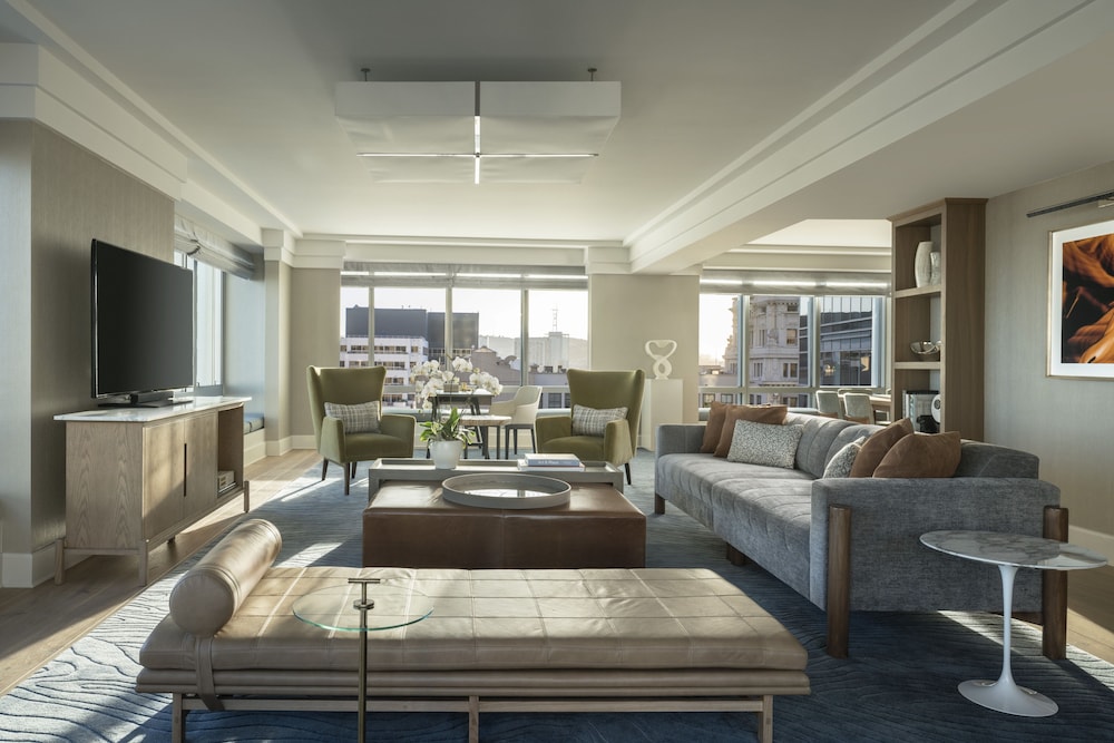 Four Seasons Hotel San Francisco — Hotel rooms in San Francisco, California