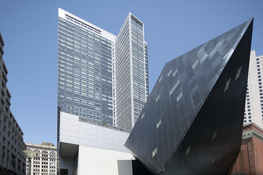 Four Seasons Hotel San Francisco — Hotel building in San Francisco, California