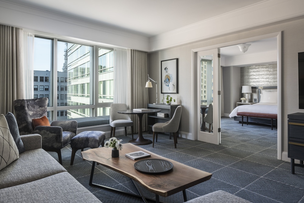 Four Seasons Hotel San Francisco — Hotel rooms in San Francisco, California