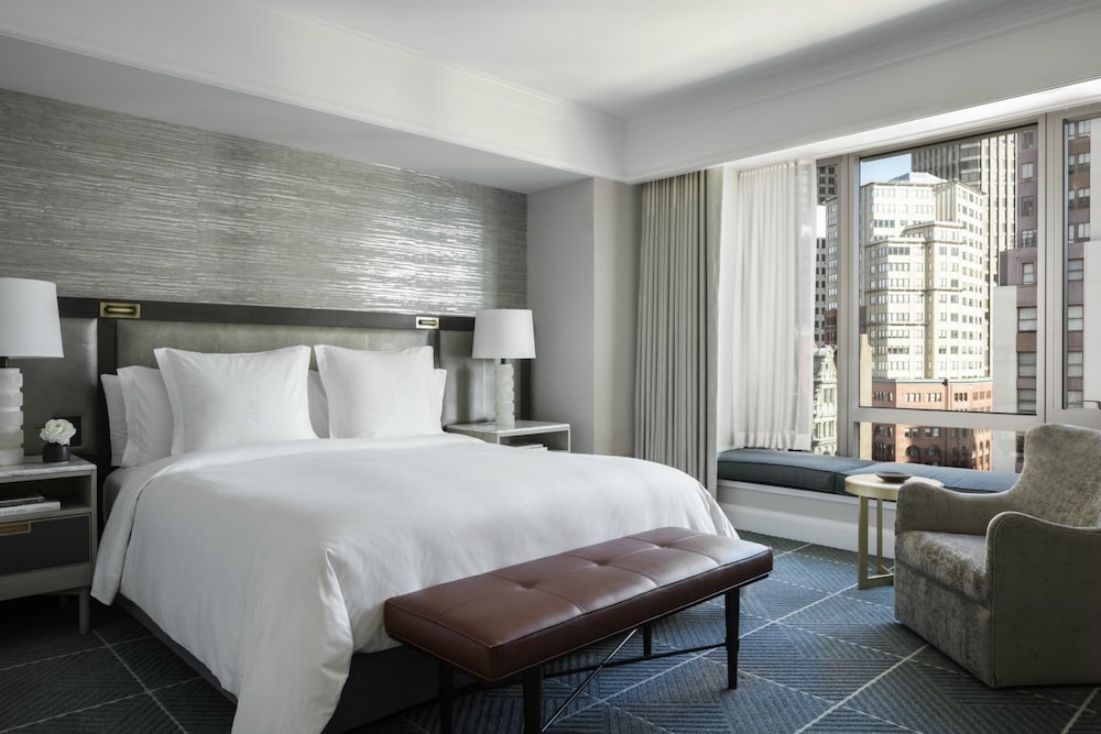 Four Seasons Hotel San Francisco — Hotel rooms in San Francisco, California