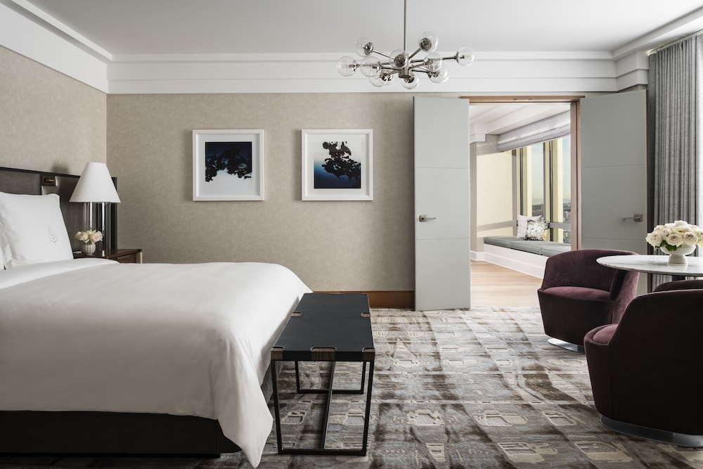 Four Seasons Hotel San Francisco — Hotel rooms in San Francisco, California