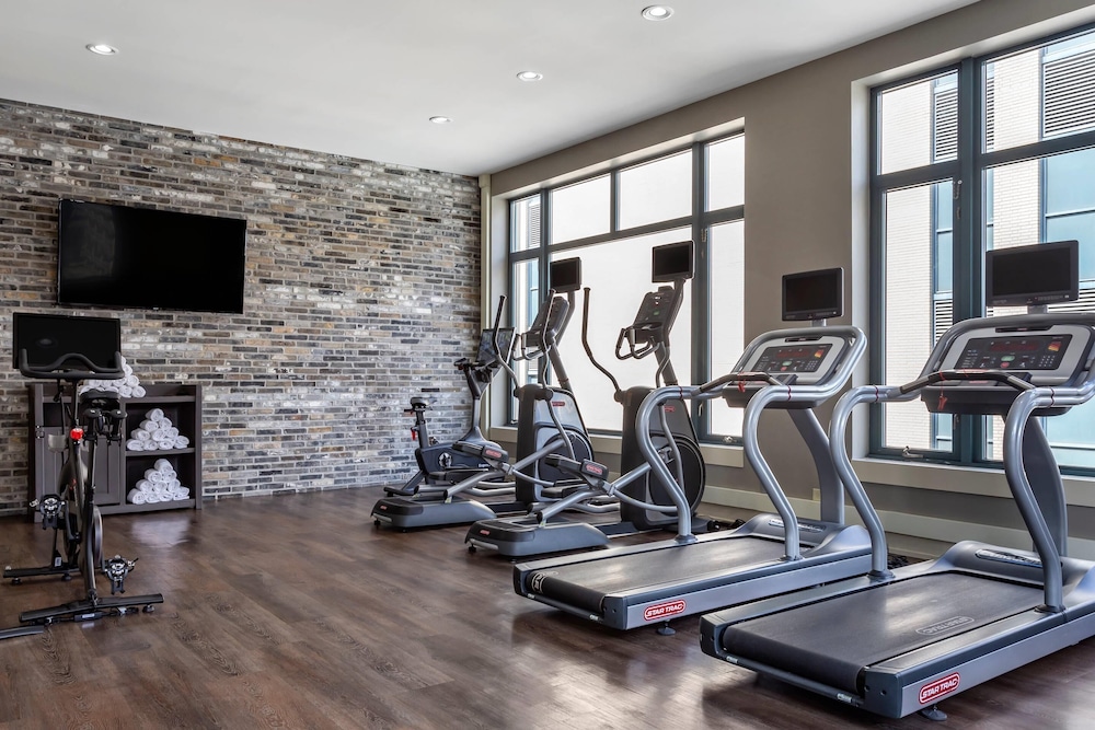 Hilton Vacation Club Hotel Blake Chicago — Sports & recreation in Chicago, Illinois