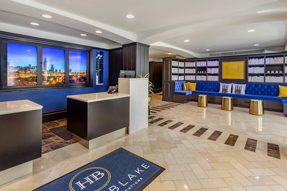 Hilton Vacation Club Hotel Blake Chicago — Hotel building in Chicago, Illinois