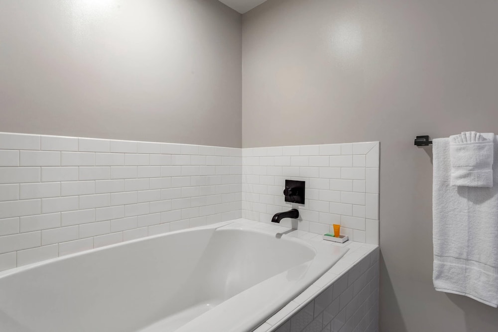 Hilton Vacation Club Hotel Blake Chicago — Hotel rooms in Chicago, Illinois