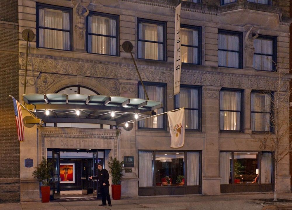 Hilton Vacation Club Hotel Blake Chicago image