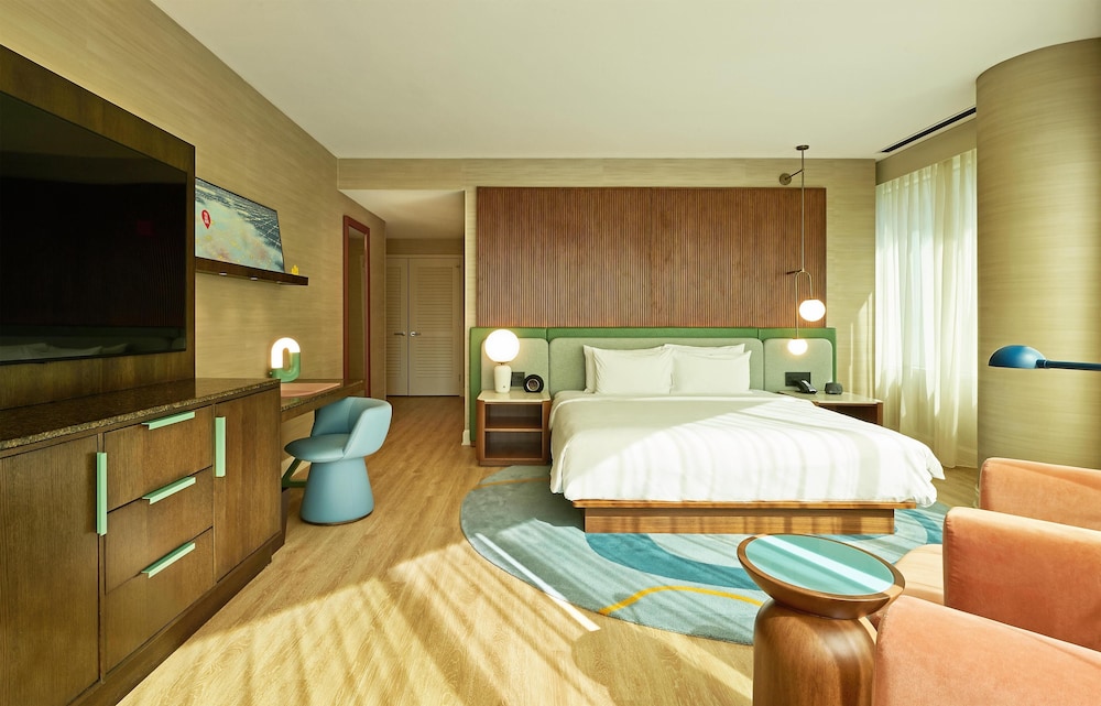 Hyatt Centric Chicago Magnificent Mile — Hotel rooms in Chicago, Illinois